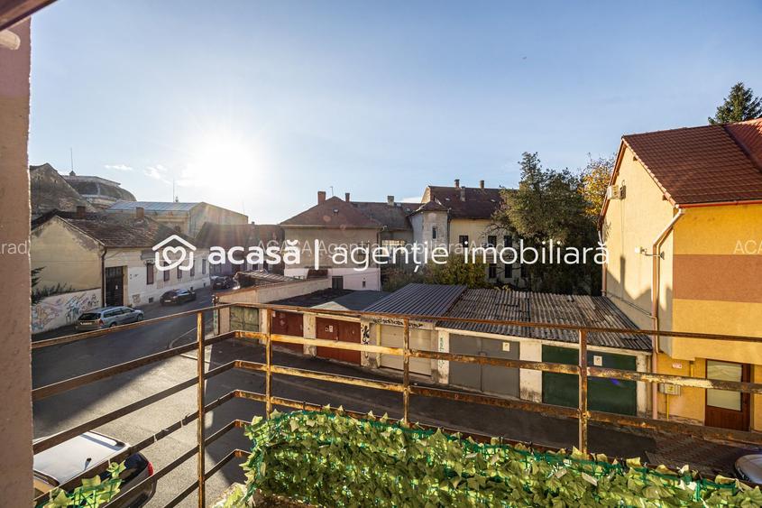 Acasă mare în centrul Aradului! 4 camere - 130 mp utili! - 9