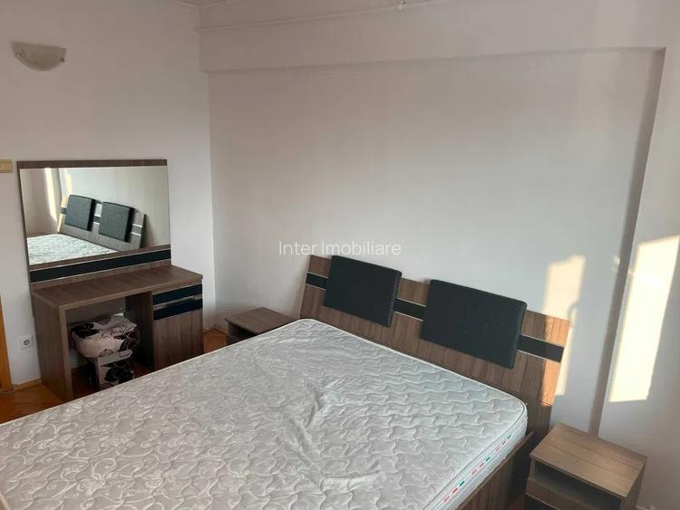Apartament 3 camere decomandat la Bulevard COD : 156205 - 7