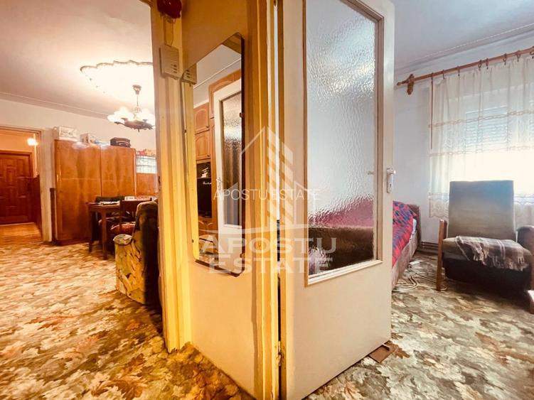 Apartament 2 camere, etajul 1, zona Confectii - 3