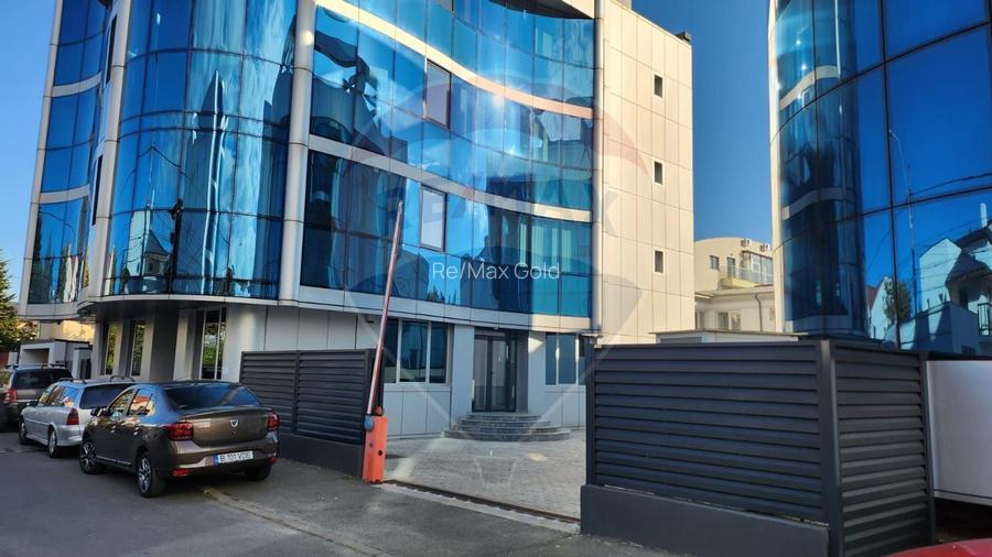 Spațiu de birouri de 1,054mp de închiriat în zona Bucureștii Noi - 38
