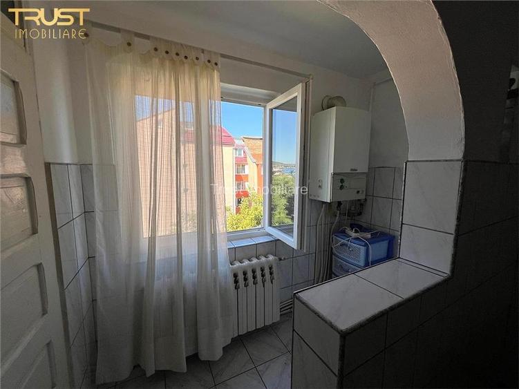 Ap 2 camere decomandat, zona centrala - 5