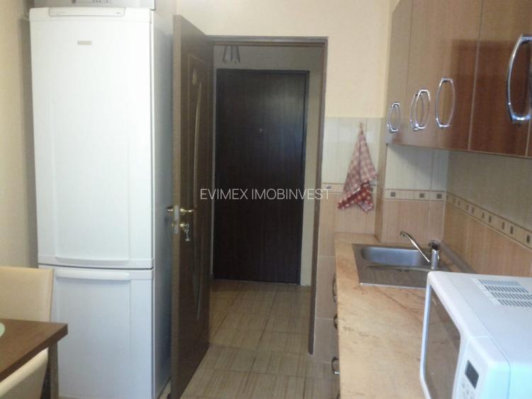 Muncii Basarabia Tina Petre 2 camere etaj 4 - 7