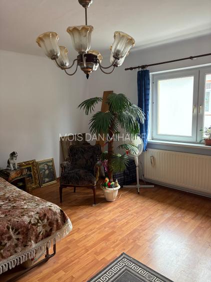 VAND CASA ZONA MOARA DE SCOARTA - 6