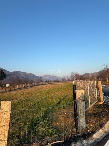 Teren intravilan de vânzare (3111mp) - 3