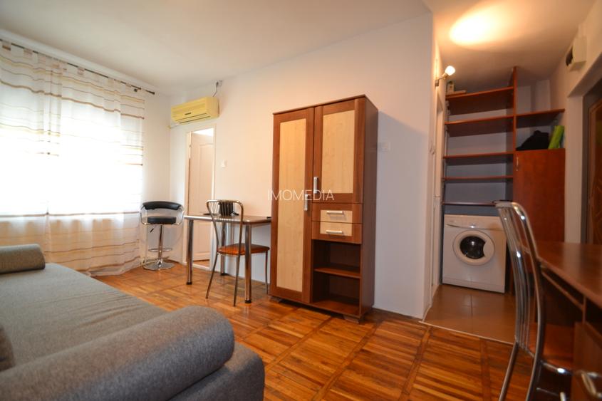 garsoniera, zona Lipovei, la 15 minute de mers pe jos la Iulius Town - 4