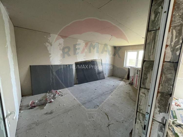 Casă P+1- Vasilați - 491 mp teren - posibiliate de extindere - 11