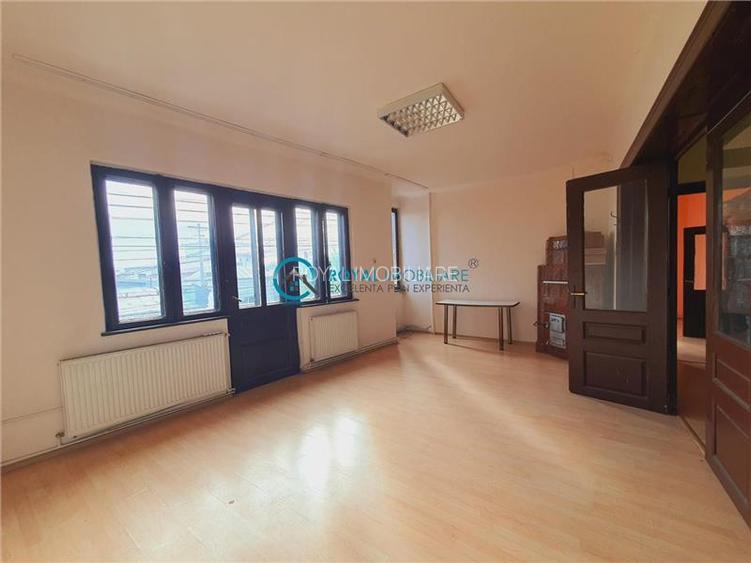 Royal Imobiliare - Vanzare vila zona Rudului - 2