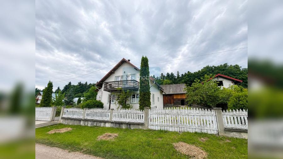 Casă P+M cu teren de 1.000 mp, situată la marginea pădurii - 2