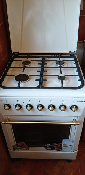APARTAMENT 3 CAMERE | PIATA VICTORIEI | BLOC REABILITAT | BOILER |