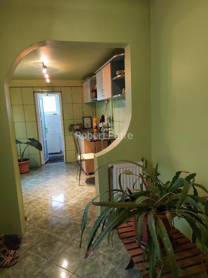 Casă 4 dormitoare – 171 m², teren 212 m², renovată complet, panouri fotovoltaice - 6