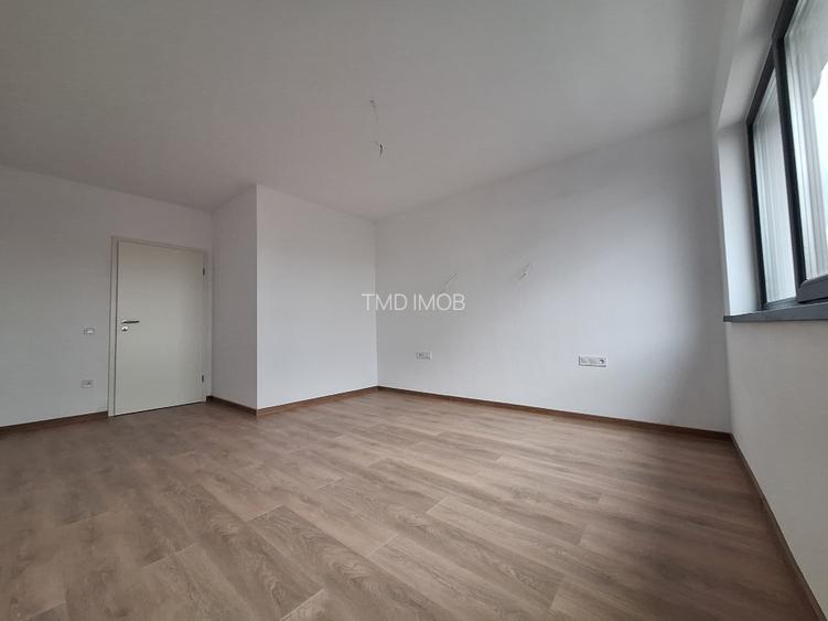 EXCLUSIVITATE! Casa tip duplex,  finisaje premium, curte, 2 locuri de parcare - 12