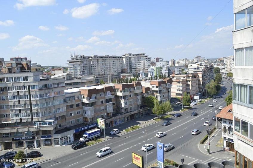 	Centru - Apartament 4 camere - 103 mp, 3 balcoane, loc de parcare! - 10