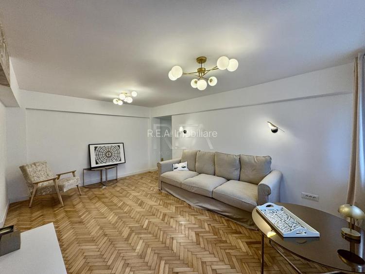 3 camere la intrarea in Parc Cinema Floreasca  - 2