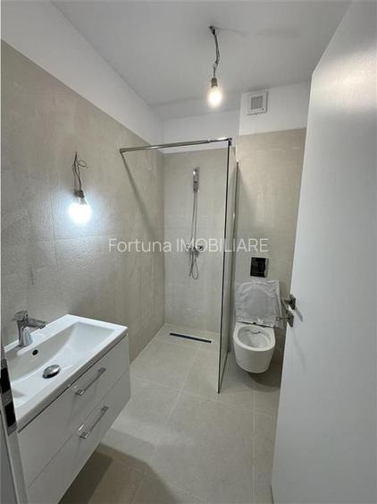 Apartament 3 camere de inchiriat, bloc nou - 4