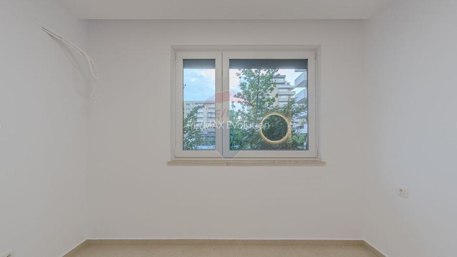 Clinica medicala-9 cabinete- URBAN PLAZA - bloc 15 parter! - 41