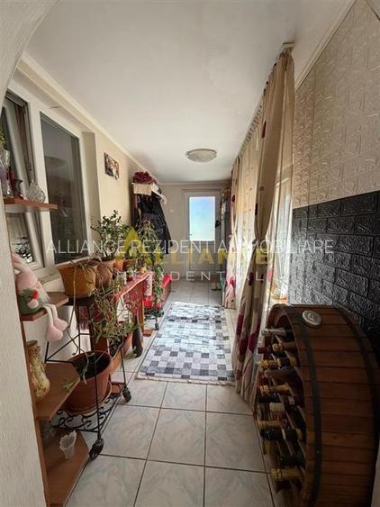 EXCLUSIVITATE casa + teren 754 mp | 2 locuinte | garaj | Catelu - 30