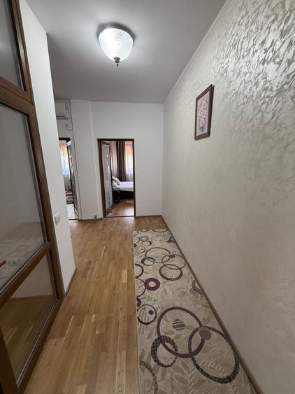 De închiriat apartament 3 camere 85 mp + terasa etaj 1