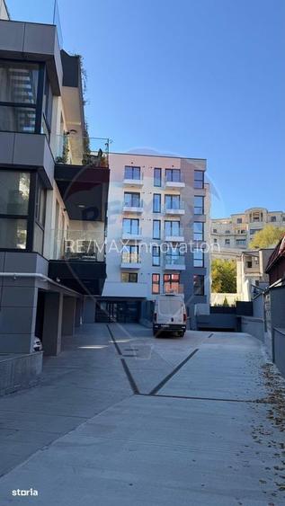 Vanzare Apartament 4 cu camere cu curte / loc parcare/ ultracentral - 9