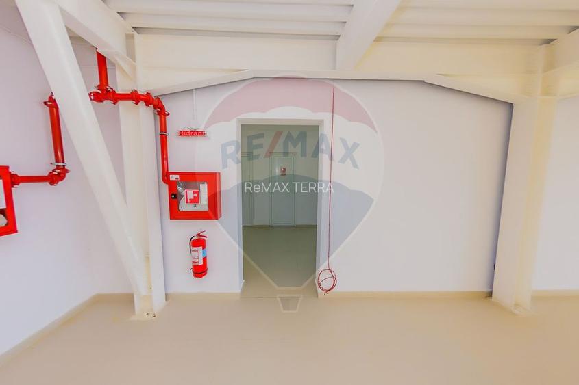 DE INCHIRIAT/VANZARE spatiu comercial cu acces TIR si parcare privata - 20