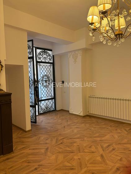 Simbolul Distincției în Dorobanți: Studio de Lux cu Șemineu și Finisaje Marmura - 3