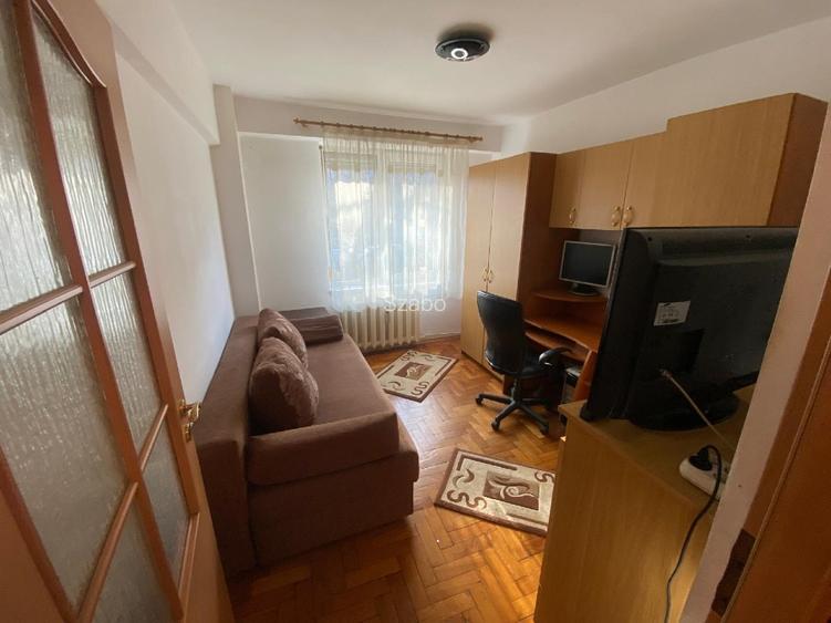 Apartament cu 3 camere, tip D, zona Decebal - 8