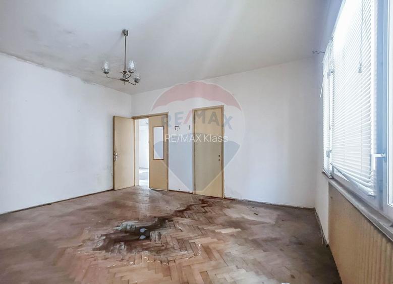 Vanzare Apartament 3 Camere, 2 Balcoane+2 Boxe, Universitate-P. Romana - 1