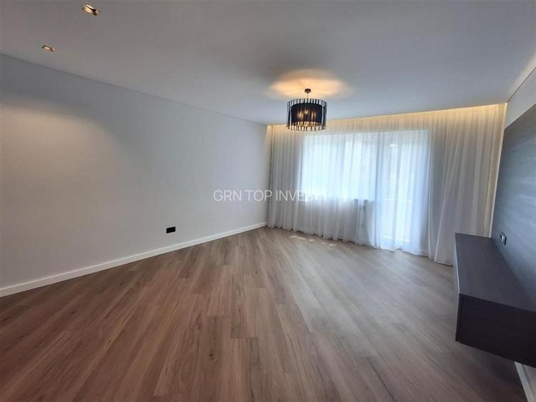 Apartament de LUX  2 camere decomandat pivnita zona Strand - 9