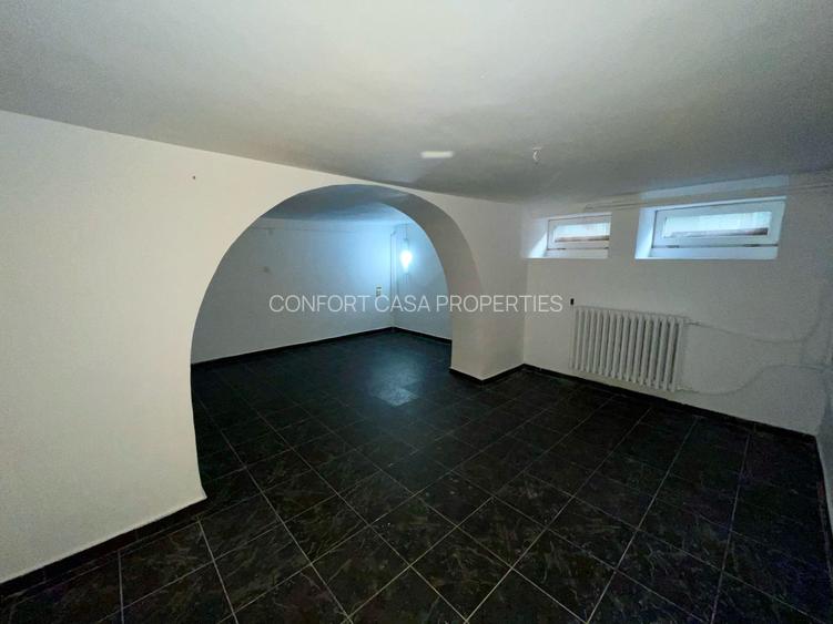 Aviatorilor - Vila spatioasa,  S+P+1E+M, CURTE 87 MP,  7 CAMERE, CENTRALA, GARAJ - 31