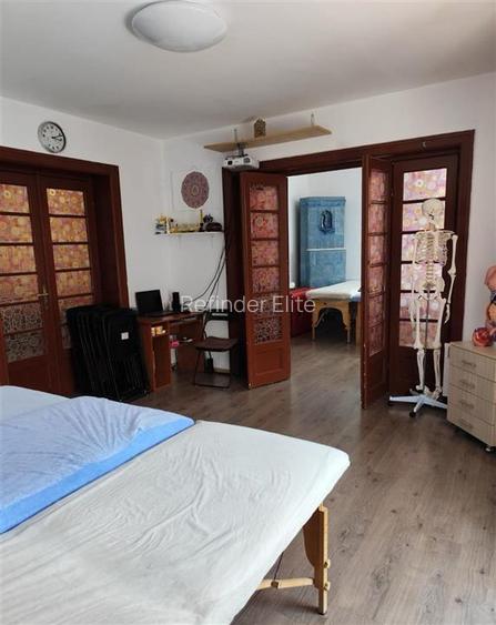 Vanzare apartament 3 camere in vila + 35% cota indiviza din partile comune | Tin - 5