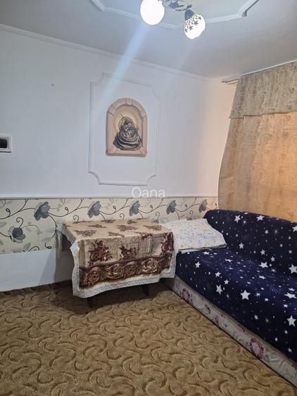 Vând apartament Valea Roșie  - 4