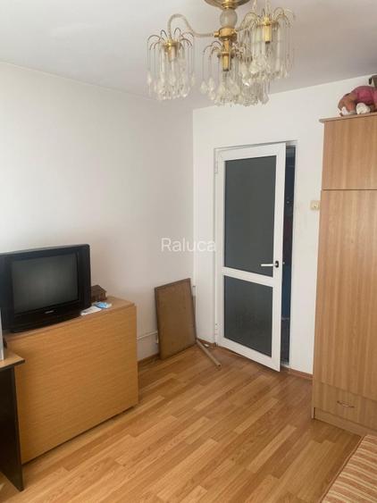 Vand apartament 3 camere – Central, Oltenița – Foarte spațios si luminos - 12