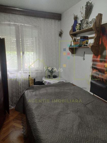 4 camere. Cetatii. Acoperis. - 7