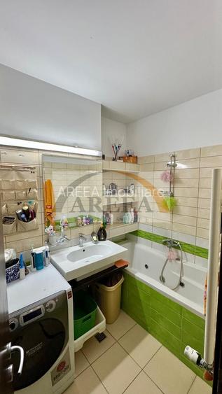 De vanzare - 3 camere decomandat etaj 4 - Splaiul Unirii - 10