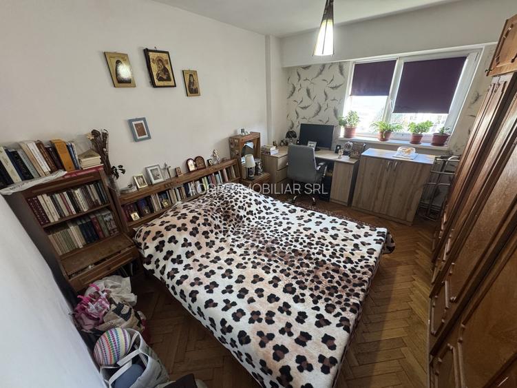 Apartament 3 camere zona Capitol - Templu - 2