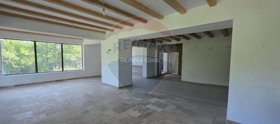 Lux Mediteranean si Intimitate pe 3400 mp Gura Vaii Valea Voievozilor - 1