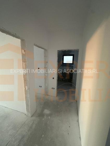 Vila deosebita de vanzare! - zona Mamaia Nord, pe malul lacului - 12