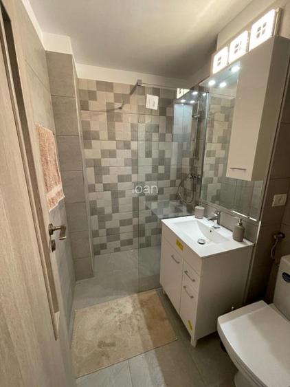 PROPRIETAR. Ap.4 camere splendid! FAVORIT - 9