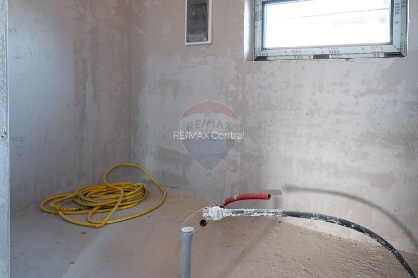 Casă cu 4 camere de vânzare, 130mp utili, teren 600mp in Harman - 19