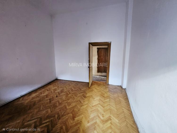 Casă cu arhitectură interbelică, 5 camere, teren 409 mp – Central - 27