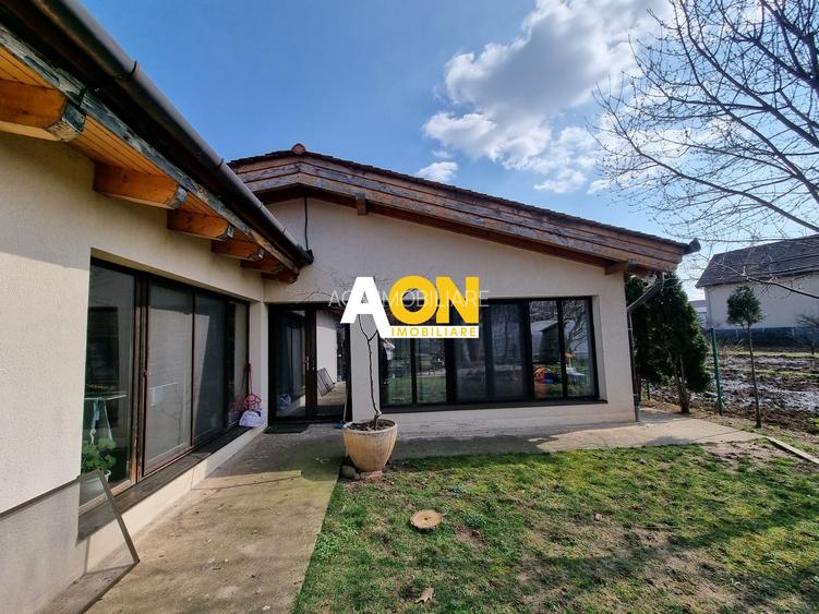 Casa de vanzare 5 camere, 980 teren, zona Piata Cetate - 23