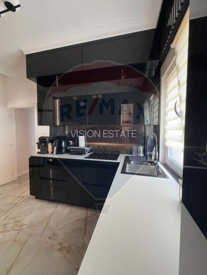 Apartament cu 4 camere de vânzare în zona Sarari - 19