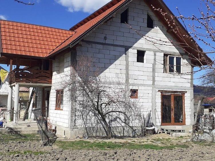 Casa de Vanzare Tigveni Arges - 2