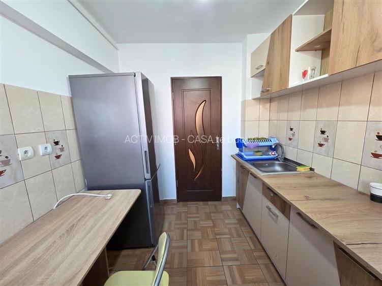 3 camere - centrala termica - 1 Decembrie - Titan - 3