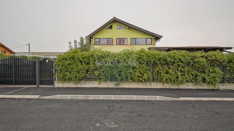 Vila cu 9 dormitoare și 7 băi în Stupini, Brașov - 28