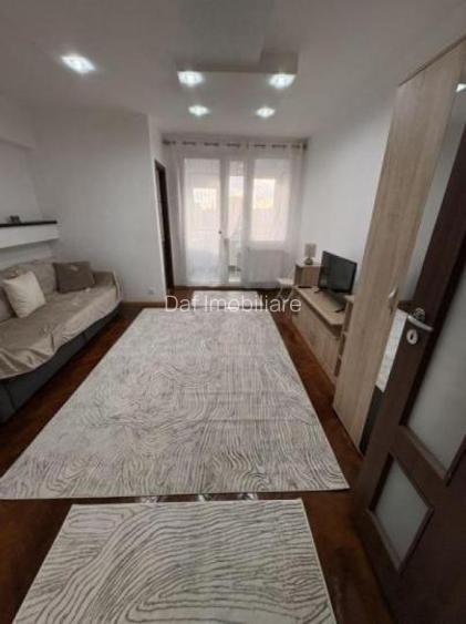 66000 euro -Garsoniera renovata 32mp- Mall Plaza - 3