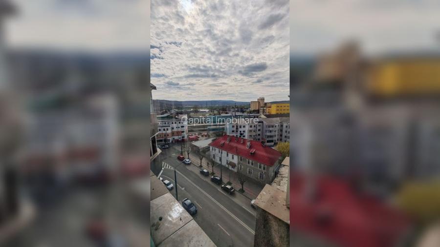 De vanzare apartament spatios cu 4 camere decomandate, zona gării - 15