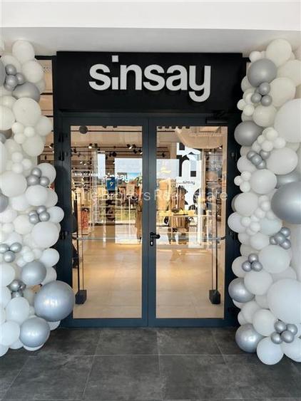 Vanzare centru comercial Otopeni, randament net 8%, constructie noua - 5