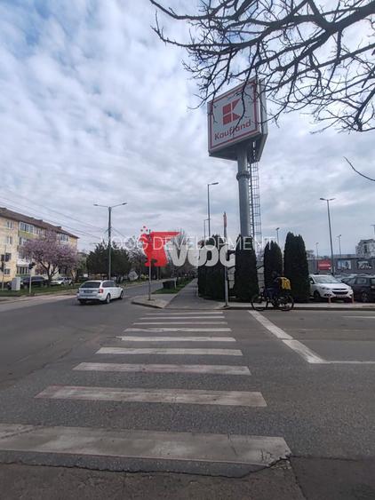 Apartament 2 camere + posibil spațiu comercial –  Strada  Kogalnicean - 11