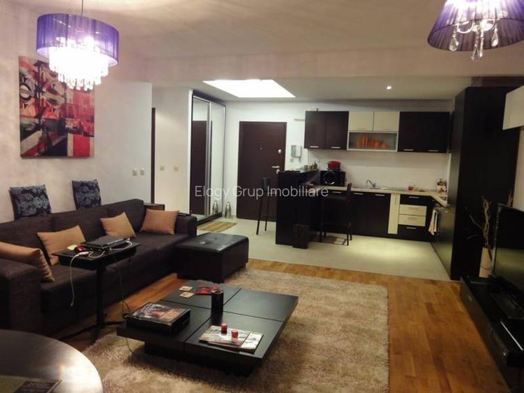 Emerald Residence, view superb catre Lac si fantaniile interioare - 5