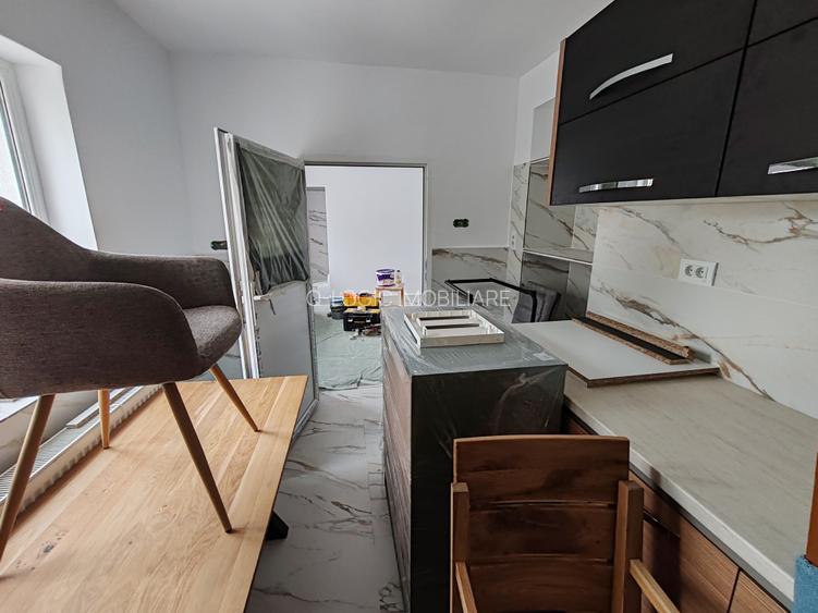 Casa 8 camere pretabila sediu firma GHIMBAV - 23